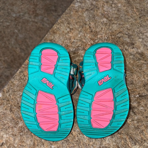 Teva Toddler Hurricane XLT 2 Sandal - Size 4 - Picture 3 of 5